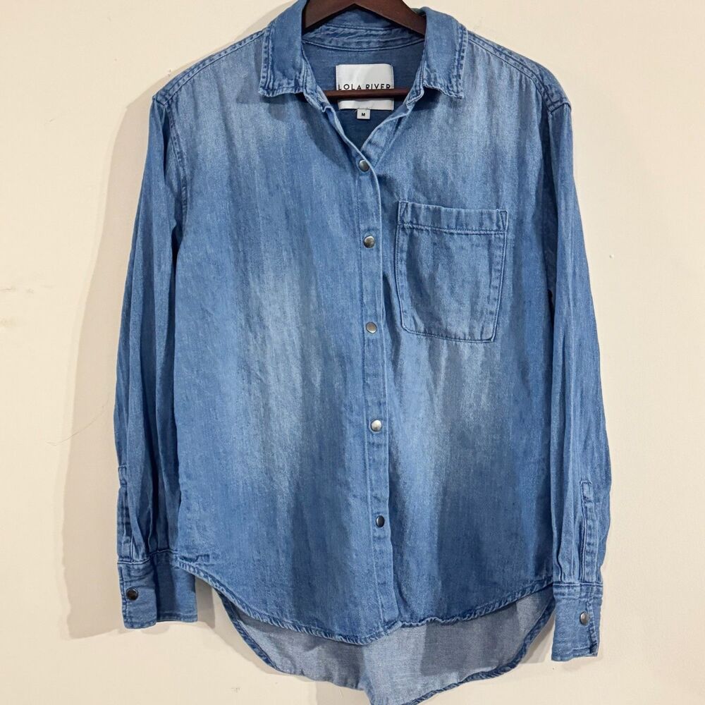 Lola River Chambray Denim Button Down Shirt Women’s M 100% Cotton Lightweight